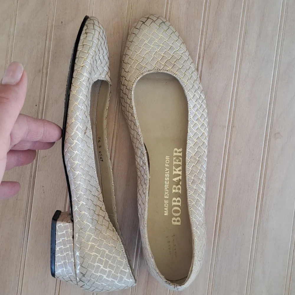 Vintage Bob Baker Gold Festive Woven Quality Round Toe Block Low Heel Pumps